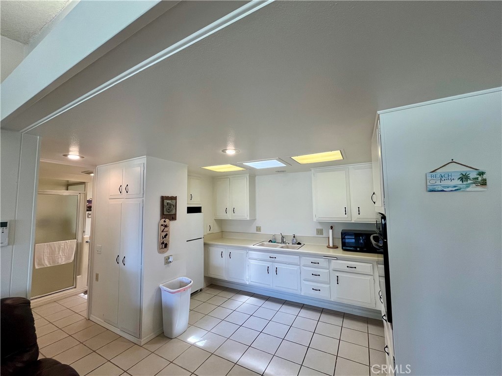 1571 Golden Rain Road Seal Beach, CA 90740 - Photo 5 of 13