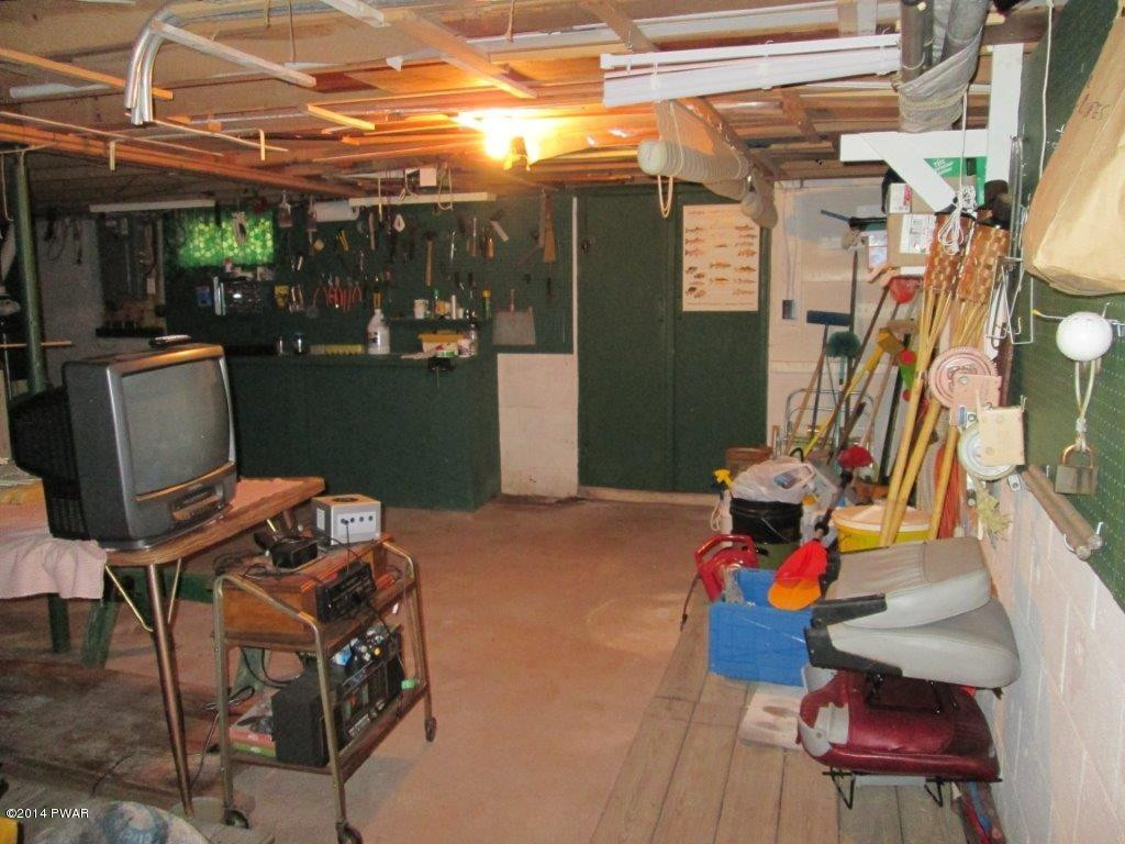 163 Whitney Lake Road Hawley, PA 18428 - Photo 34 of 39 Gallery Image 34