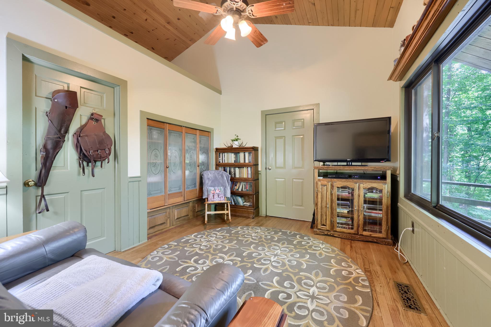 5680 Bull Road Dover, PA 17315 - Photo 5 of 67