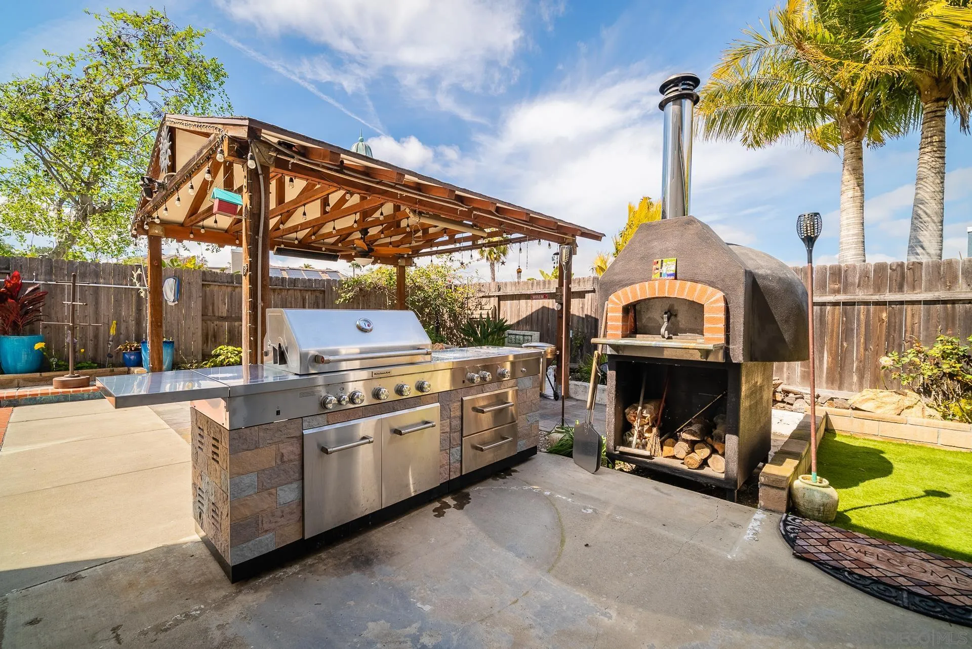 5268 Champlain Street Oceanside, CA 92056 - Photo 36 of 40 a utility room with dryer and washer