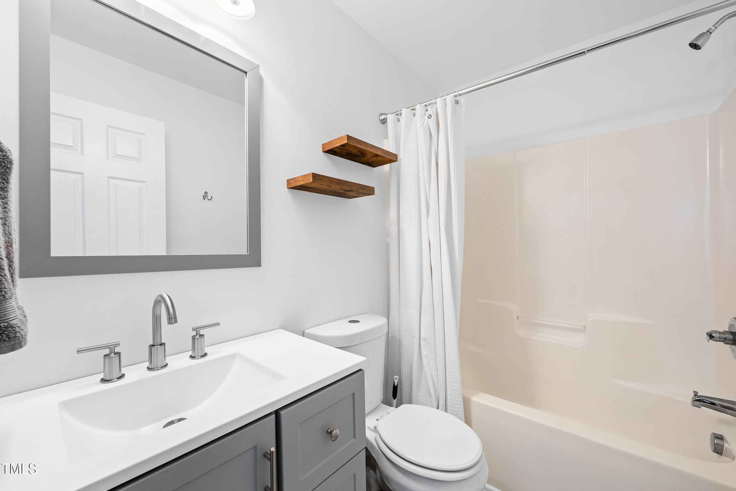 1138 Ricochet Drive Raleigh, NC 27610 - Photo 16 of 27 15_1138ricochetdr-interior-12