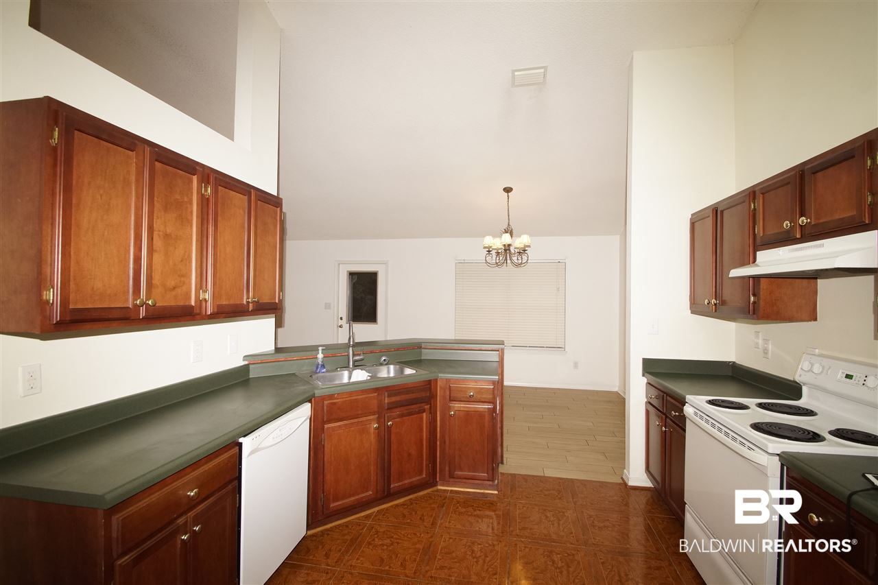 9632 Watkins Drive Fairhope, AL 36532 - Photo 5 of 13