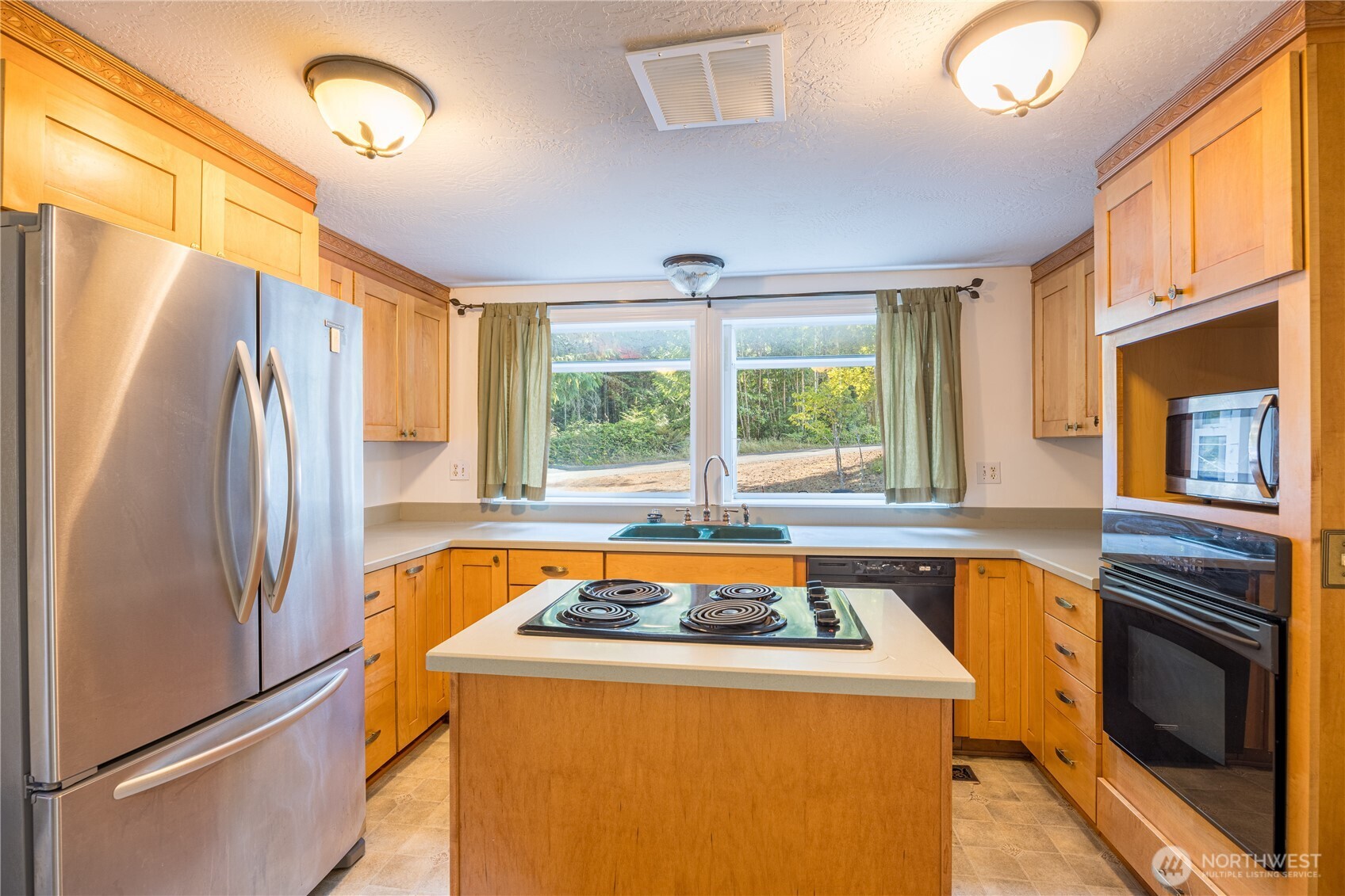 21 Hunt Road Port Angeles, WA 98363 - Photo 8 of 34 Gallery Image 8