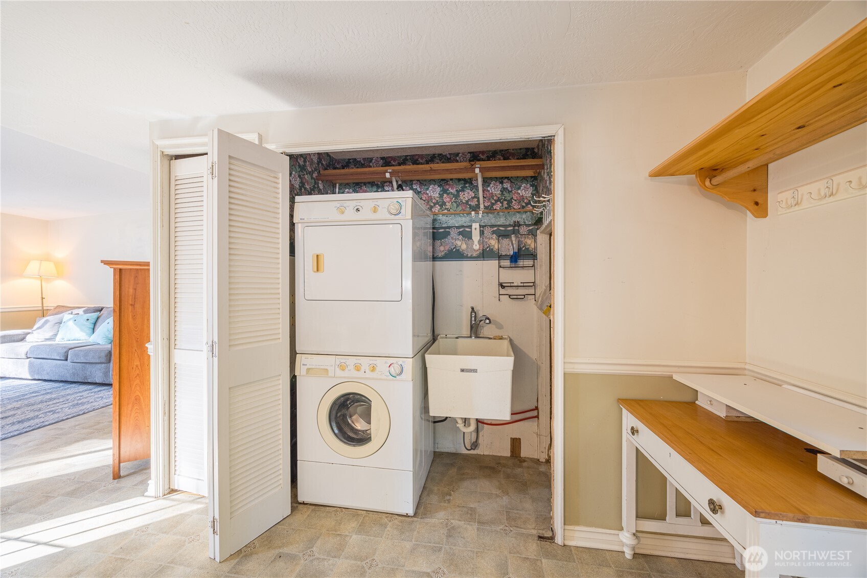 21 Hunt Road Port Angeles, WA 98363 - Photo 10 of 34 Gallery Image 10