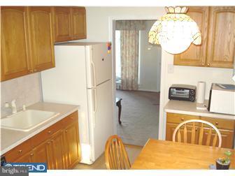 3102 Welsh Road Philadelphia, PA 19136 - Photo 5 of 12 Kitchen