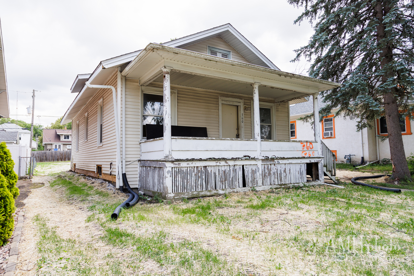 360 South Elm Avenue Kankakee, IL 60901 - Photo 2 of 25