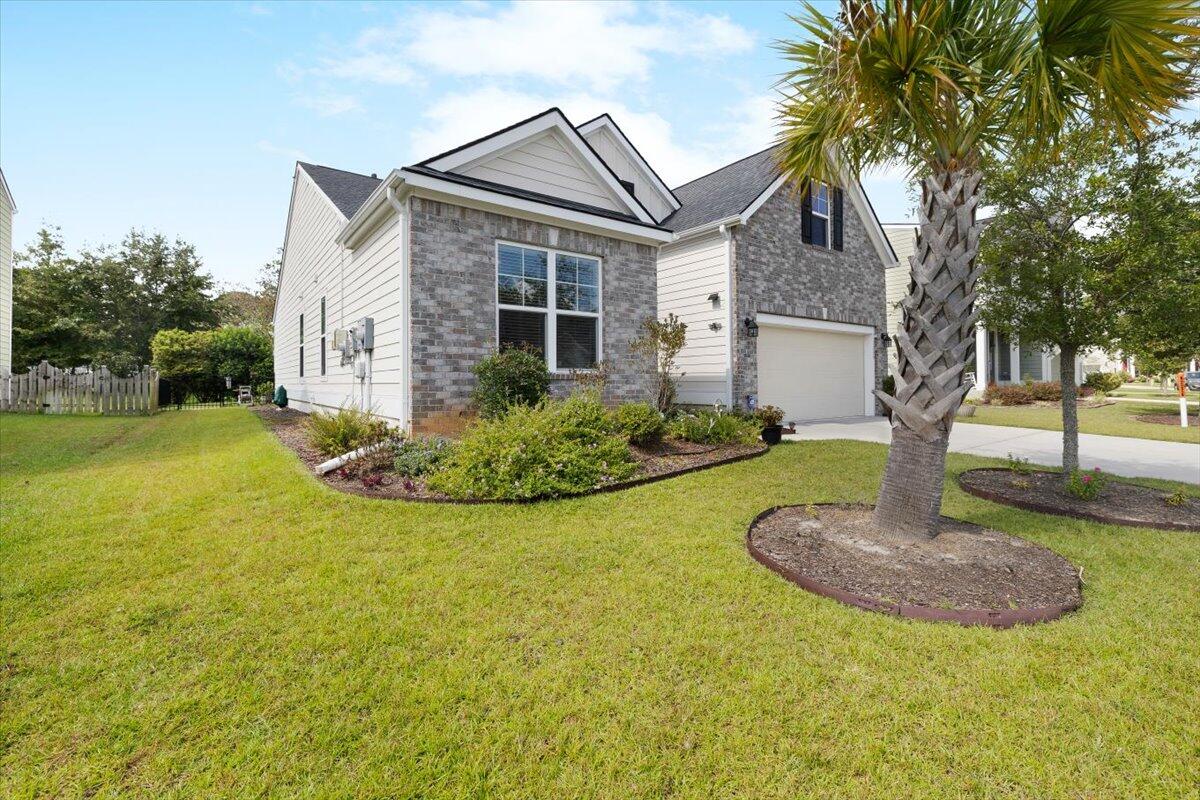 1209 Raven Road Hanahan, SC 29410 - Photo 2 of 26 02-BN0A4875