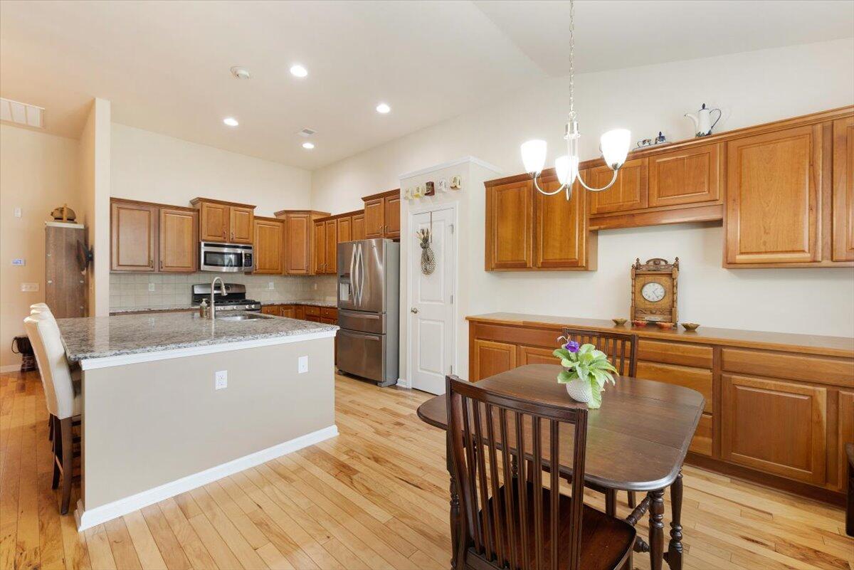 1209 Raven Road Hanahan, SC 29410 - Photo 8 of 26 11-BN0A4905