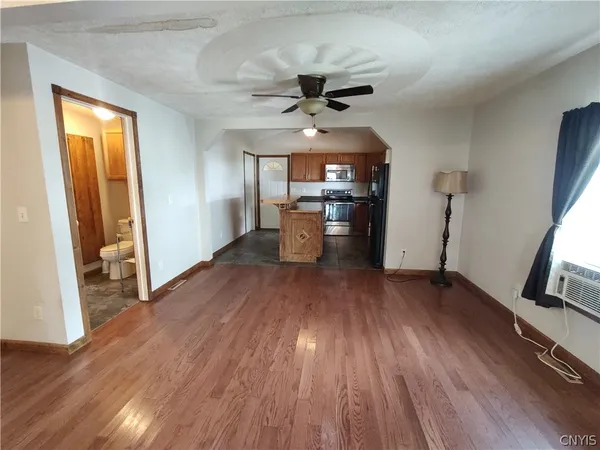 $70,000 | 425 East Walnut Street, Oneida, NY 13421