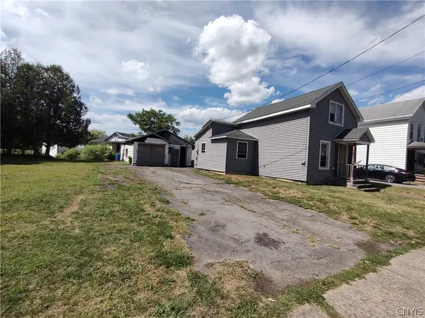 $70,000 | 425 East Walnut Street, Oneida, NY 13421