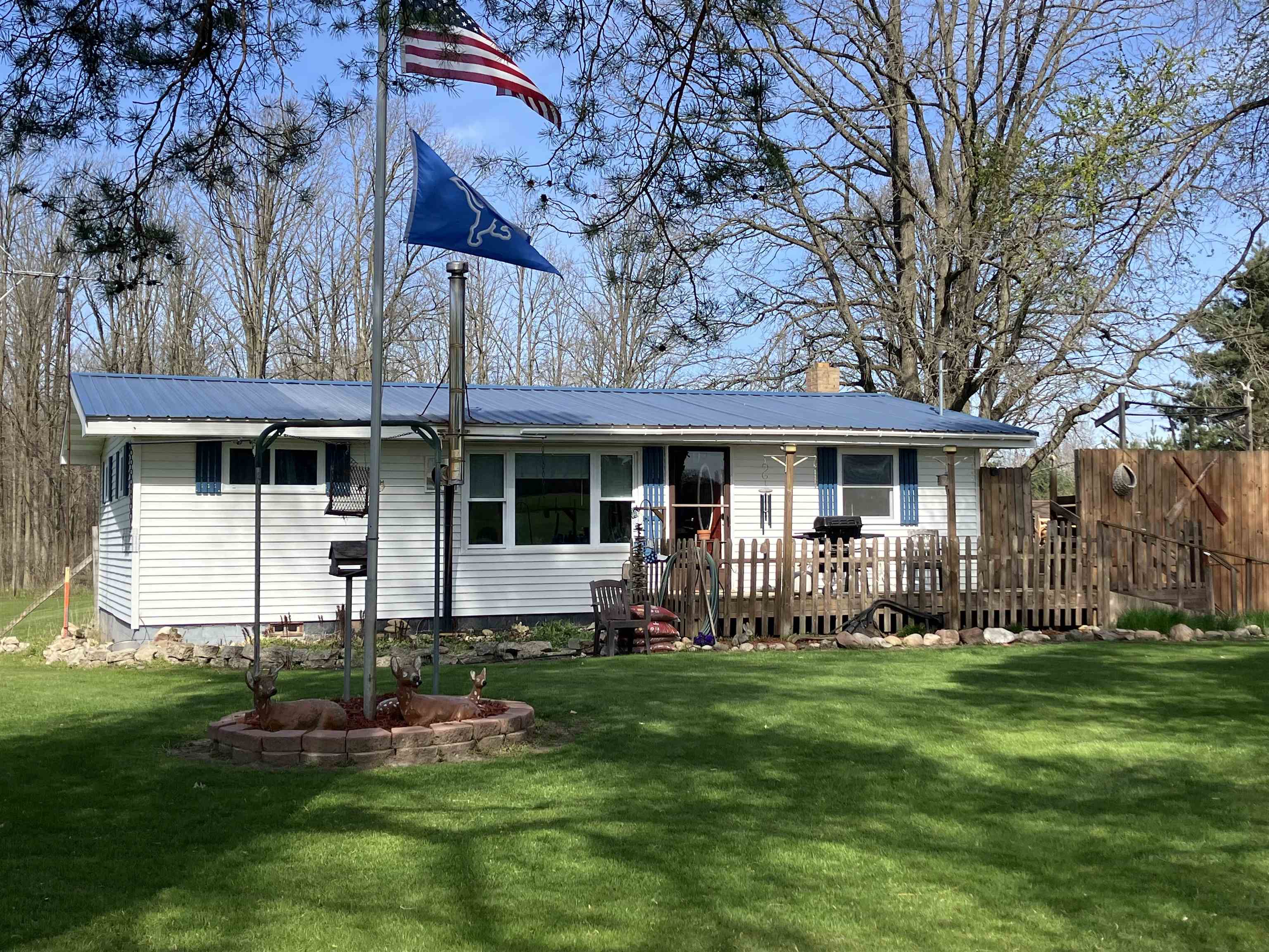 4744 Herner Road Rhodes, MI 48652 - Photo 1 of 21