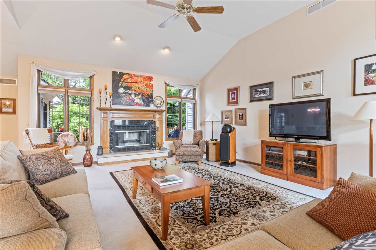 7272 Sentinel Road Rockford, IL 61107 - Photo 16 of 40 a living room with furniture and a flat screen tv