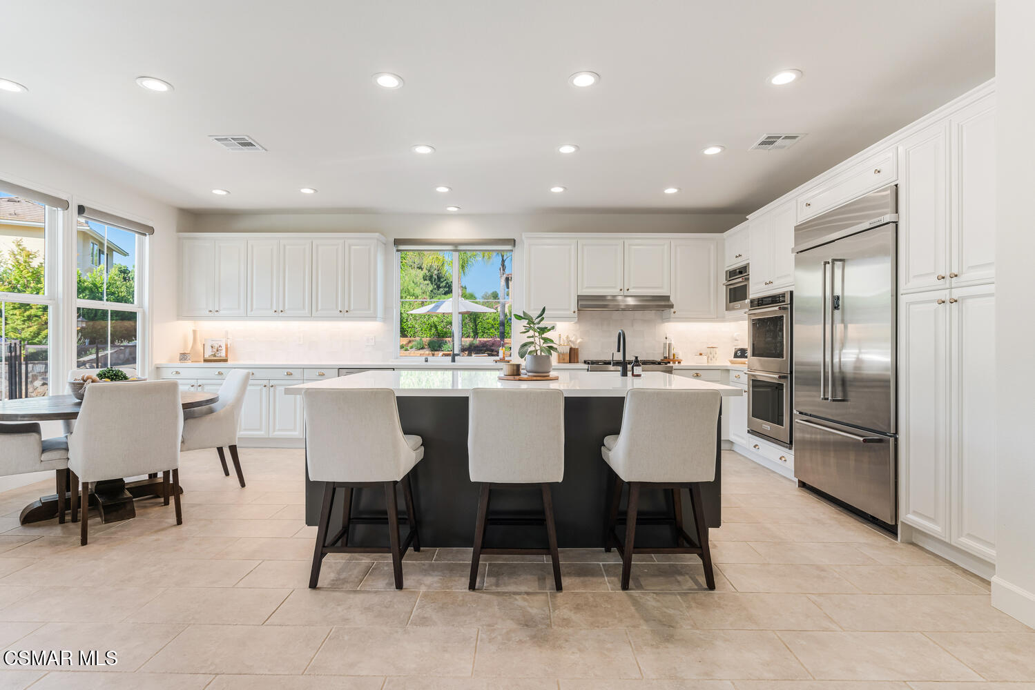 551 Running Creek Simi Valley, CA 93065 - Photo 18 of 66 551 Running Creek, Simi Valley