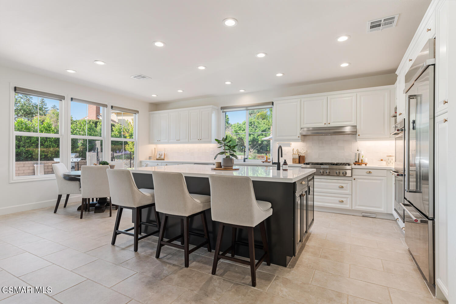 551 Running Creek Simi Valley, CA 93065 - Photo 19 of 66 551 Running Creek, Simi Valley