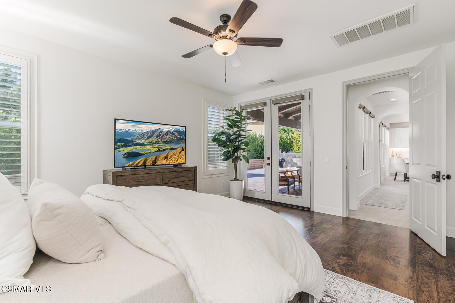 551 Running Creek Simi Valley, CA 93065 - Photo 28 of 66 551 Running Creek, Simi Valley