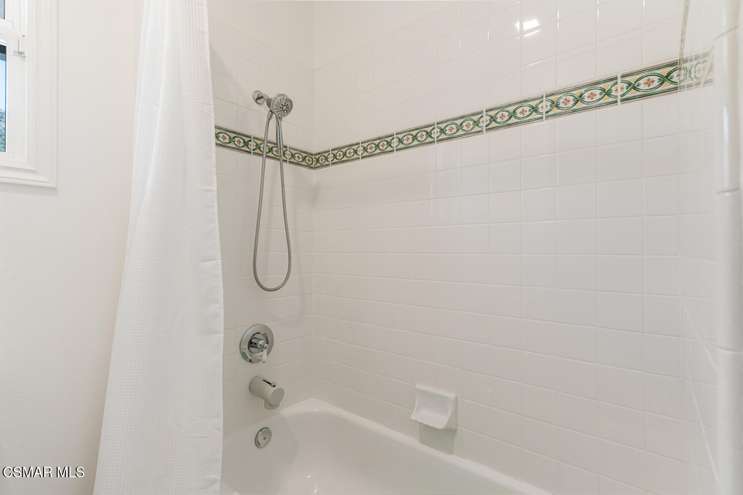 551 Running Creek Simi Valley, CA 93065 - Photo 45 of 66 551 Running Creek, Simi Valley