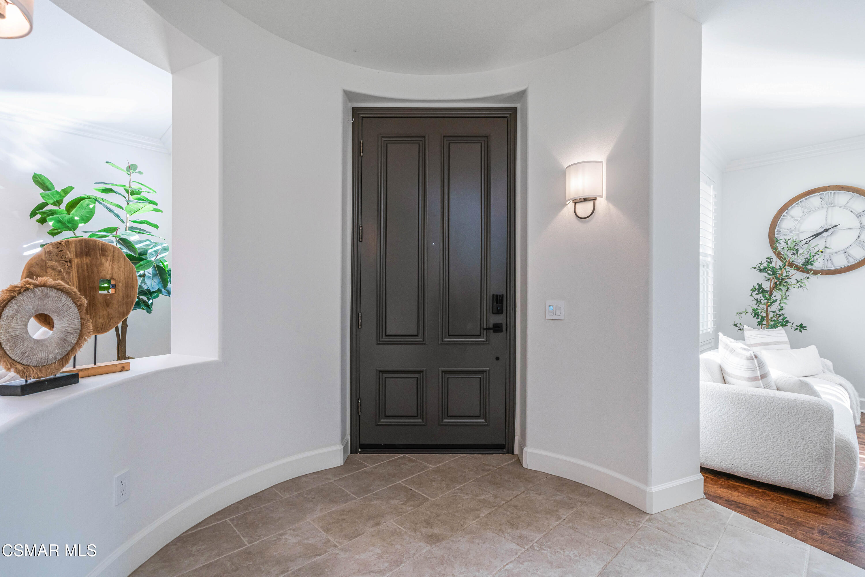 551 Running Creek Simi Valley, CA 93065 - Photo 7 of 66 551 Running Creek Ct-2