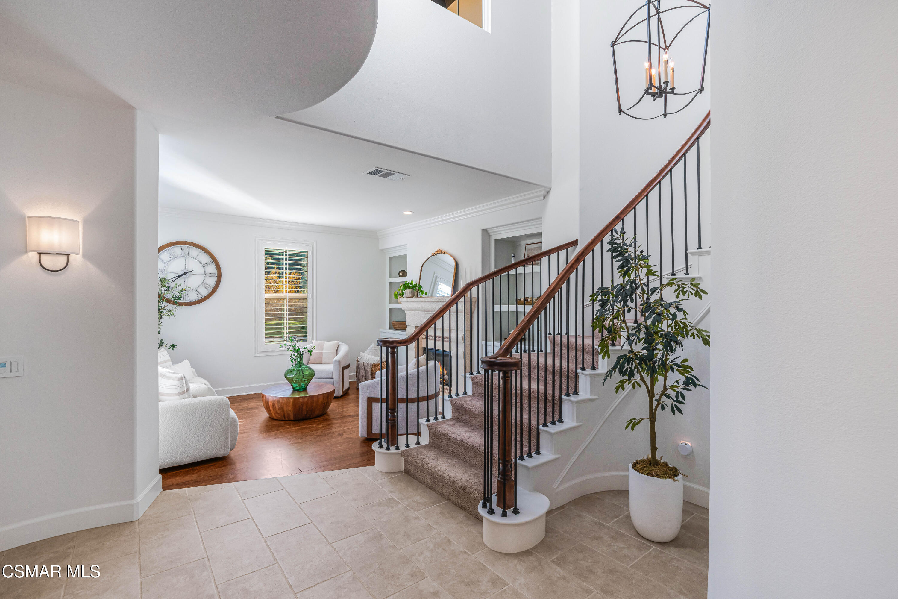 551 Running Creek Simi Valley, CA 93065 - Photo 8 of 66 551 Running Creek Ct-1