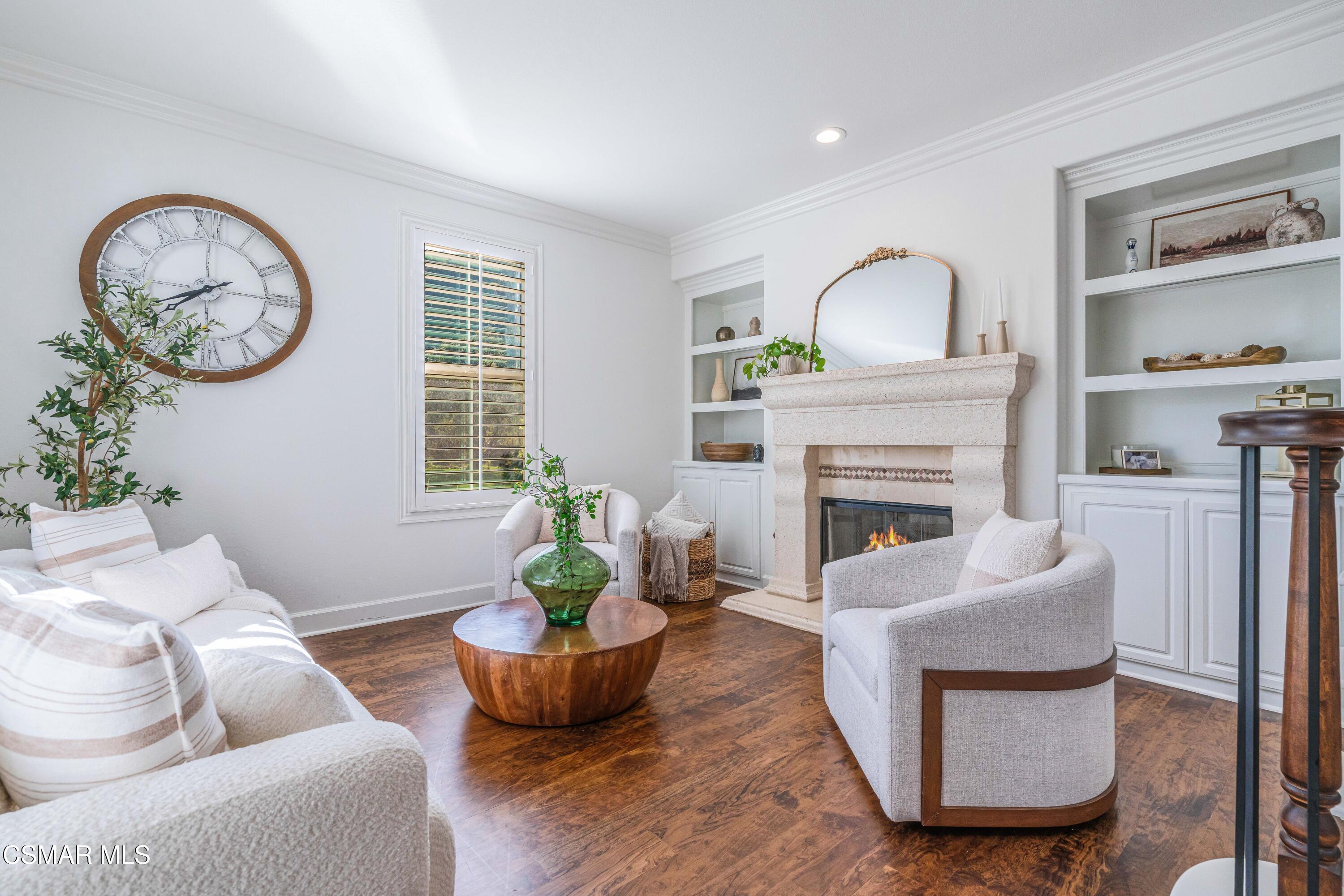 551 Running Creek Simi Valley, CA 93065 - Photo 9 of 66 551 Running Creek Ct-4