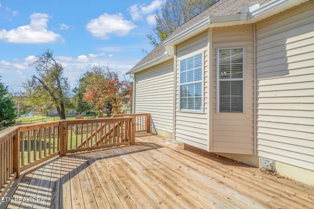 $405,000 | 1148 Granville Conner Road, Powell, TN 37849