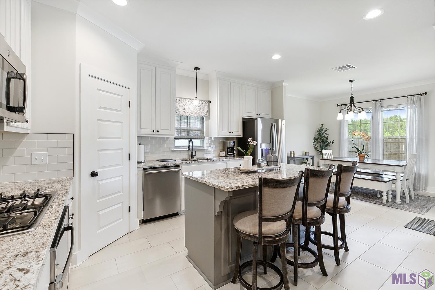 545 Longspur Lane Baton Rouge, LA 70810 - Photo 4 of 16 Gallery Image 4