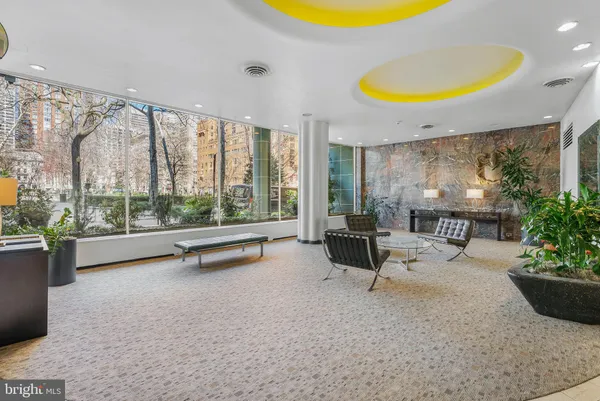 $2,200 | 1806-18 Rittenhouse Square, Unit 204, Philadelphia, PA 19103