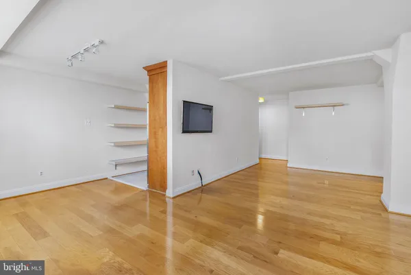 $2,200 | 1806-18 Rittenhouse Square, Unit 204, Philadelphia, PA 19103