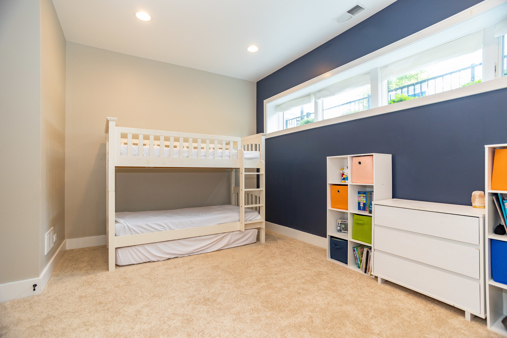 2453 West Irving Park Road, Unit 1E Chicago, IL 60618 - Photo 17 of 23 a view of livingroom with washer and dryer