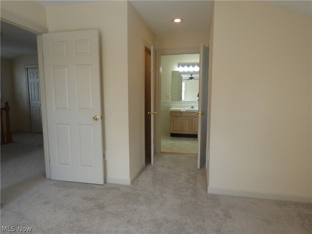 1604 Sunview Road Cleveland, OH 44124 - Photo 17 of 28