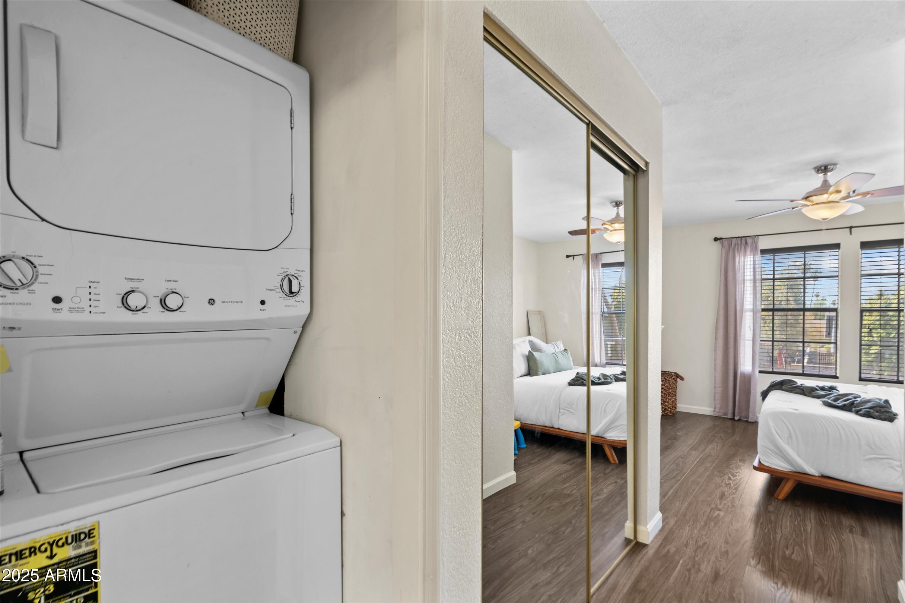 2333 East Southern Avenue, Unit 2067 Tempe, AZ 85282 - Photo 14 of 32 a living room with furniture and a large window