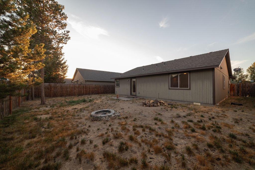 16477 Riley Drive La Pine, OR 97739 - Photo 22 of 26 PhotoMyListing-7