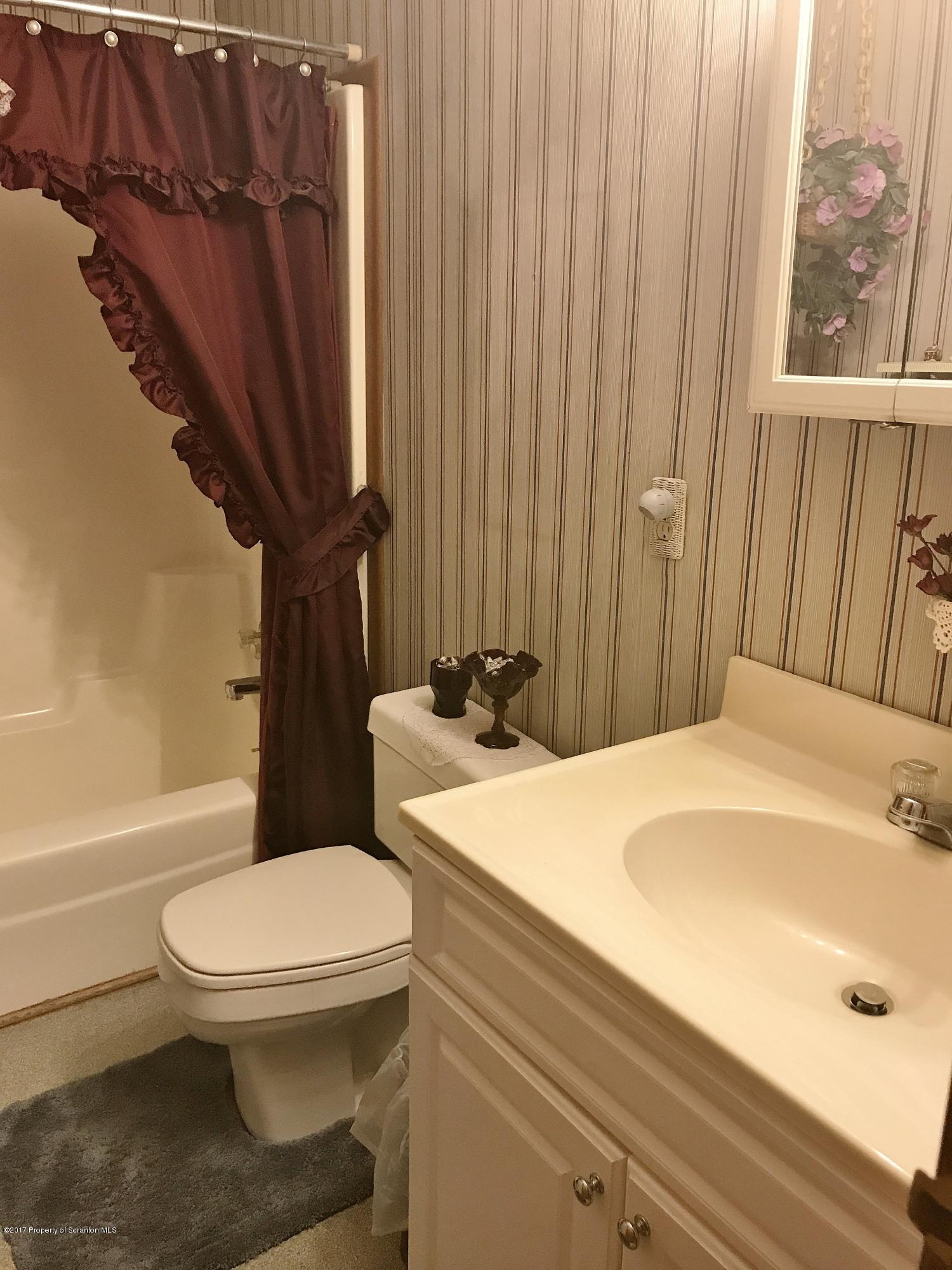 1110 Fairview Road Clarks Summit, PA 18411 - Photo 10 of 20 Gallery Image 10