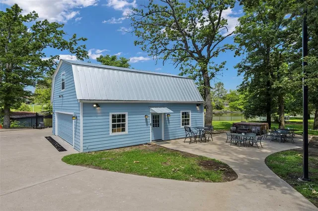 $1,990,000 | 10515 Hound Dog Trail, Wills Point, TX 75169