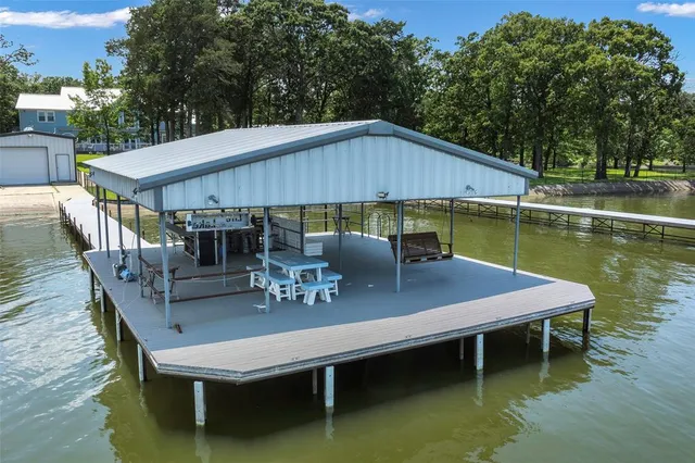 $1,990,000 | 10515 Hound Dog Trail, Wills Point, TX 75169