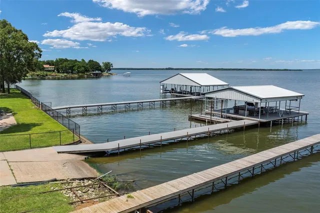 $1,990,000 | 10515 Hound Dog Trail, Wills Point, TX 75169