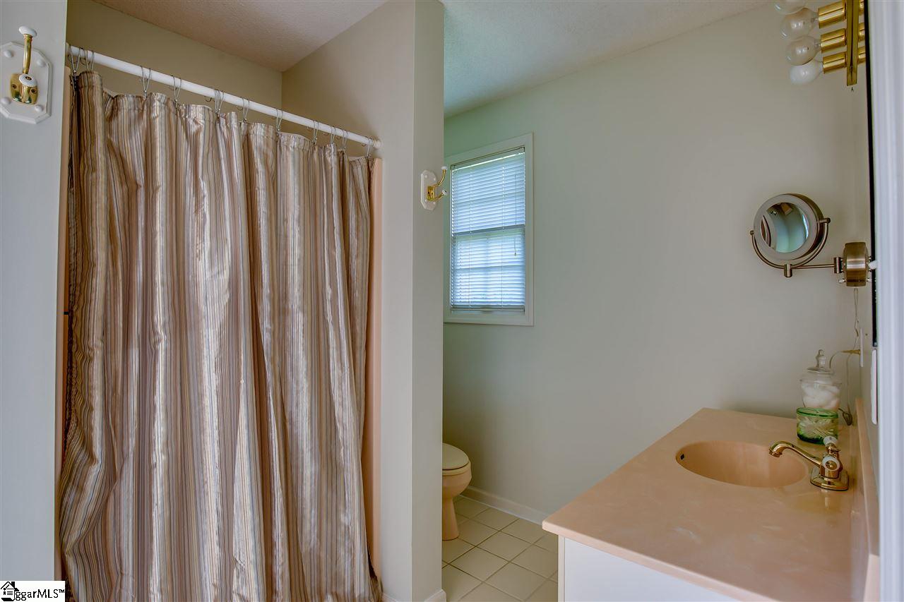 234 South McAlister Road Easley, SC 29642 - Photo 20 of 35