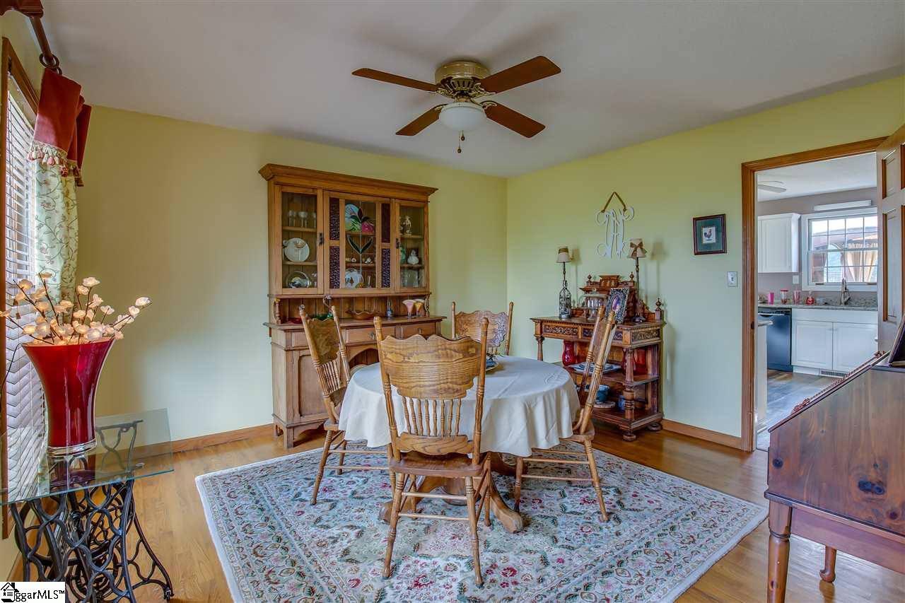 234 South McAlister Road Easley, SC 29642 - Photo 4 of 35