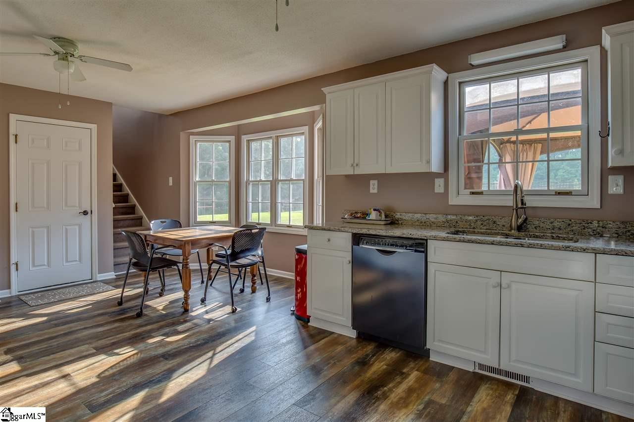234 South McAlister Road Easley, SC 29642 - Photo 7 of 35