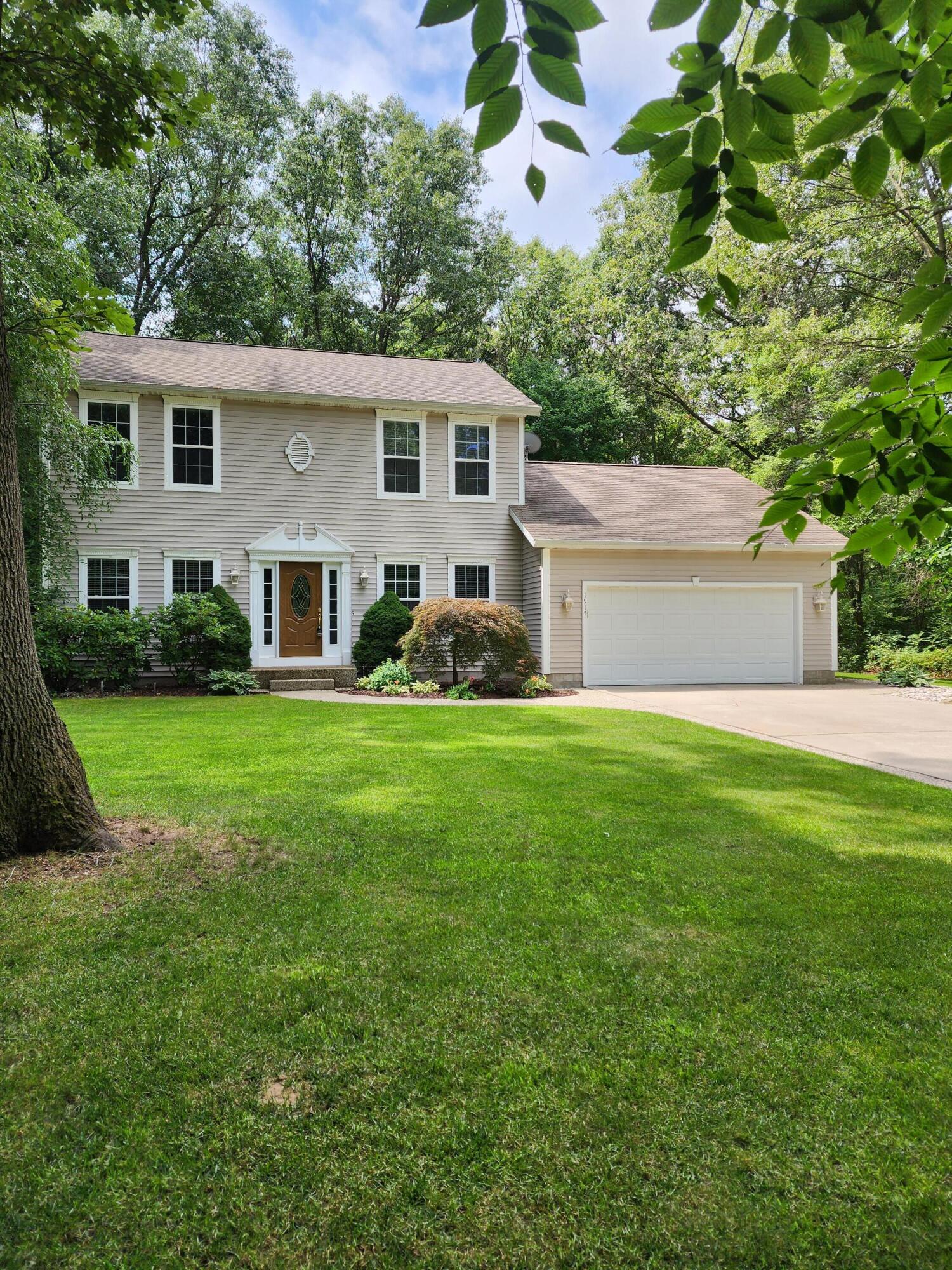 1917 Dykstra Road Muskegon, MI 49445 - Photo 1 of 29 1000004312