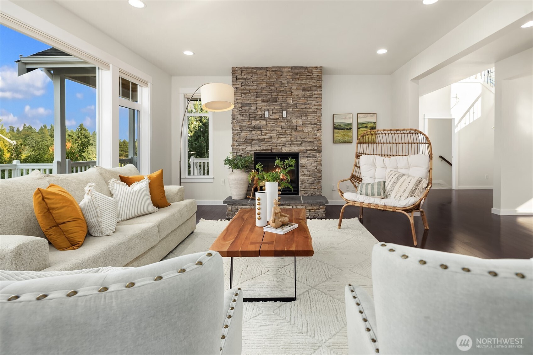 9813 Northeast 145th Street Bothell, WA 98011 - Photo 7 of 40 Gallery Image 7