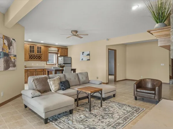 $749,900 | 870 Breckenboro Road, Lake Summerset, IL 61019