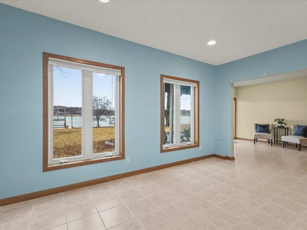 $749,900 | 870 Breckenboro Road, Lake Summerset, IL 61019