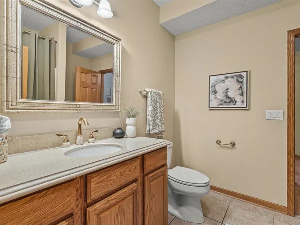 $749,900 | 870 Breckenboro Road, Lake Summerset, IL 61019