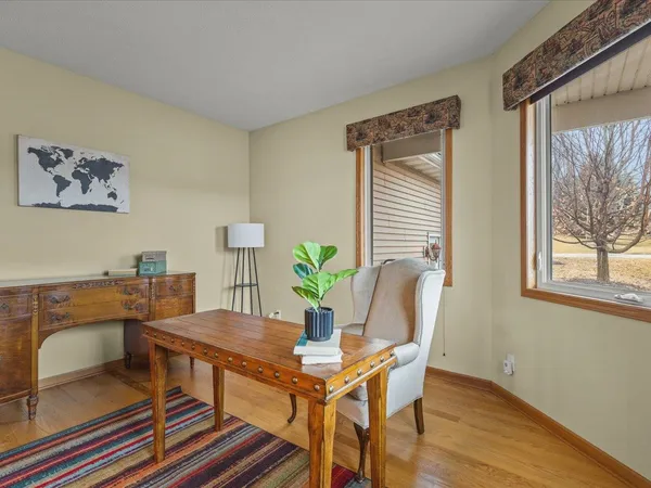 $749,900 | 870 Breckenboro Road, Lake Summerset, IL 61019