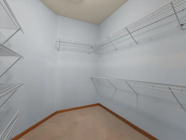 $749,900 | 870 Breckenboro Road, Lake Summerset, IL 61019