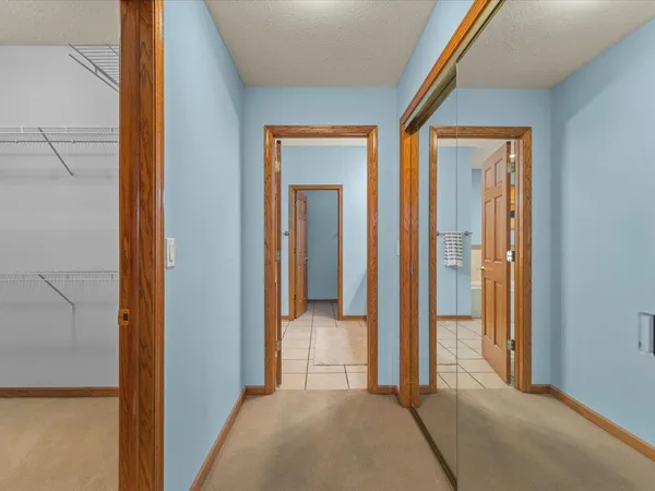 $749,900 | 870 Breckenboro Road, Lake Summerset, IL 61019