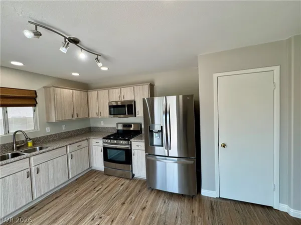 $2,300 | 628 Carlos Julio Avenue, North Las Vegas, NV 89031