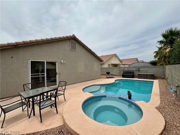 $2,300 | 628 Carlos Julio Avenue, North Las Vegas, NV 89031