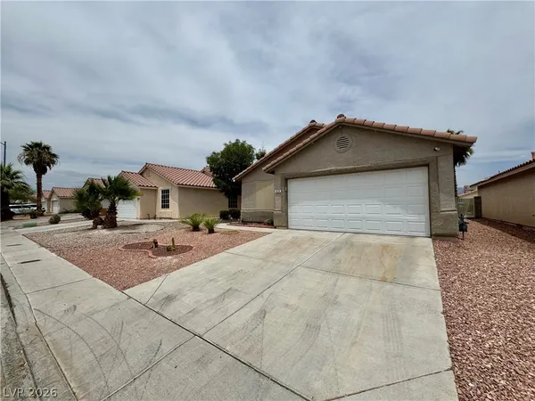 $2,300 | 628 Carlos Julio Avenue, North Las Vegas, NV 89031