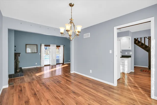 $335,000 | 4 Genevieve Lane, Champaign, IL 61822